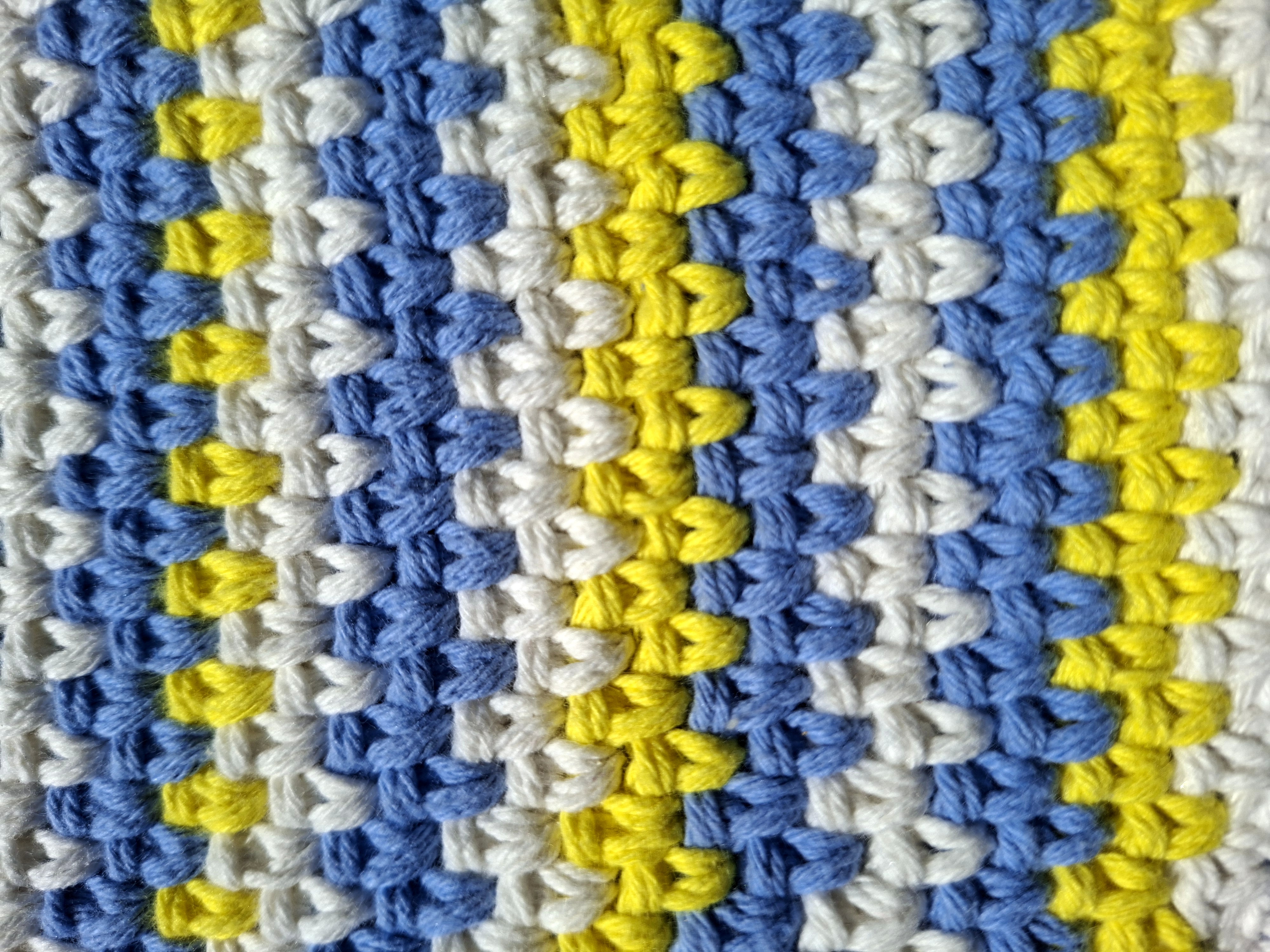 Moss Stitch Crochet Crossbody Bag